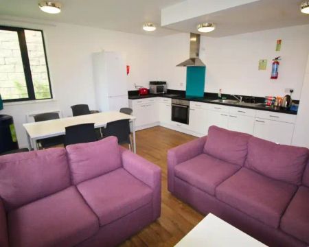 Gold En-suite - Photo 5