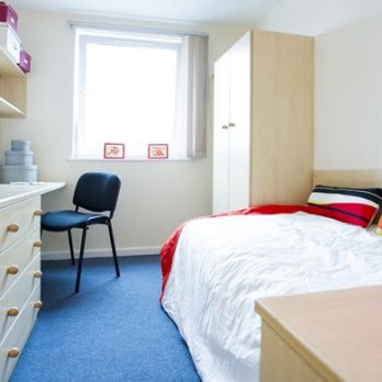 Ensuite single room in 4 bedroom student flat - Photo 3