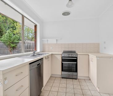Recently Refreshed Home in Quiet Court Location - Photo 3