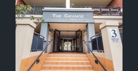 FULLY FURNISHED & FABULOUS - Photo 4