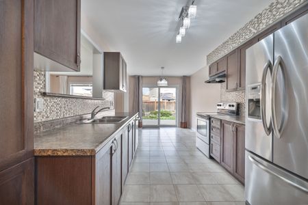 For Lease - 1398 Hunter Street, Innisfil, Ontario - Photo 3