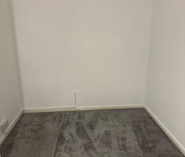 3 Bed Semi-Detached House, Beckhampton Road, NG5 - Photo 6