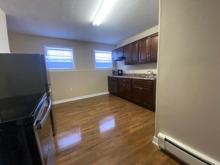 515 Nine Mile Drive – 1 BED 1 BATH BEDFORD APARTMENT ALL UTILITIES INCLUDED W/ PARKING AND LAUNDRY - Photo 5