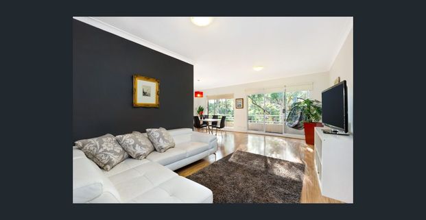 Spacious, Sun-Filled 3-Bed Apartment in Boutique Block Prime Lane Cove Location - Photo 1