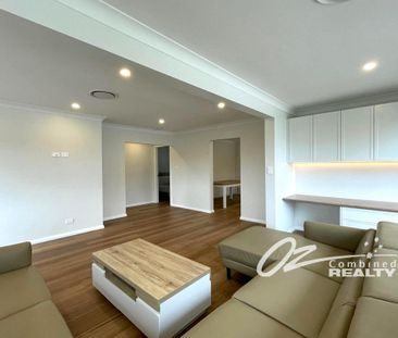 Short Stroll to the Waters Edge! - Photo 1