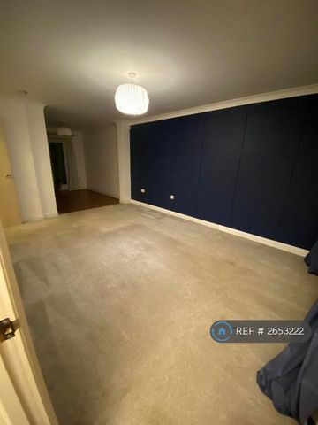 5 bedroom terraced house to rent - Photo 4