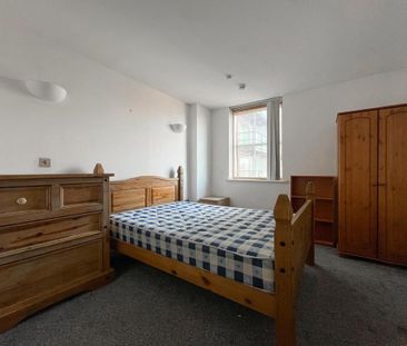 2 bedroom flat to rent - Photo 3