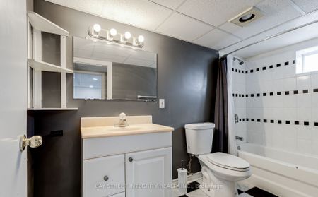For Lease - 65 Walter Avenue Unit# BSMT end bedroom, Newmarket, Ontario - Photo 5