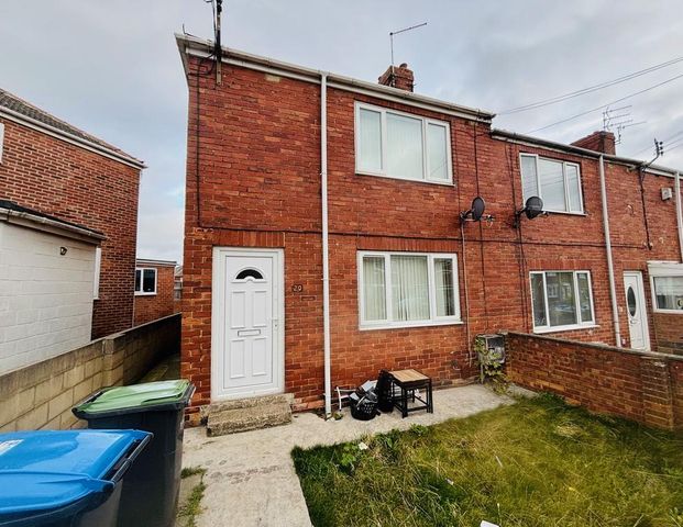 3 bedroom terraced house to rent - Photo 1