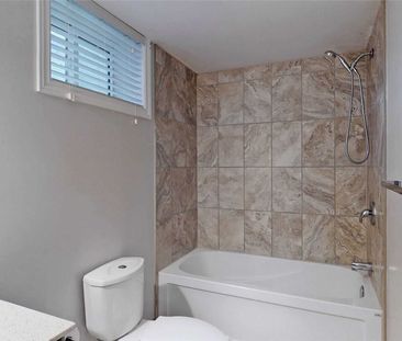 For Lease - 133 B Harrison Drive, Newmarket, Ontario - Photo 4