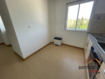 Appartement de type F2 avec ascenseur - Photo 3