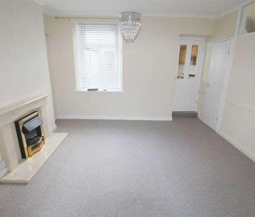 The Parade, Trallwn, Pontypridd, CF37 - Photo 6