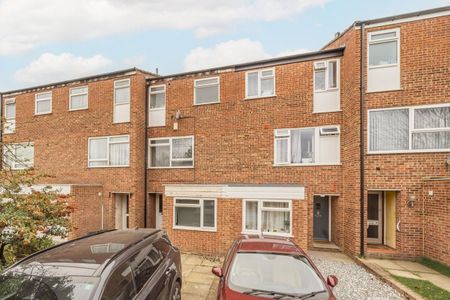 Dumbleton Close, KT1, London - Photo 5