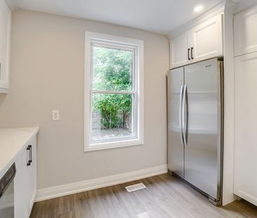 For Lease - 133 Lottridge Street, Hamilton, Ontario - Photo 6