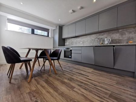 2 bedroom apartment to rent - Photo 4