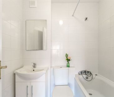 Apartment Merrion Village Merrion Road, Dublin 4, Dublin - Photo 4