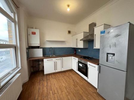 2 bedroom flat to rent - Photo 4