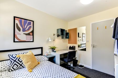 1 bedroom house of multiple occupation to rent - Photo 3