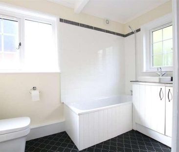 Magham Down, Hailsham, East Sussex, BN27 - Photo 6