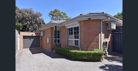 Spacious & Modern 3-Bedroom Home in a Private, Quiet Setting - Photo 5