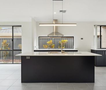 Move-In Ready 4 x2 Home - Photo 6