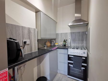 1 bed flat to rent in Kenton Park Road, Harrow, HA3 - Photo 3