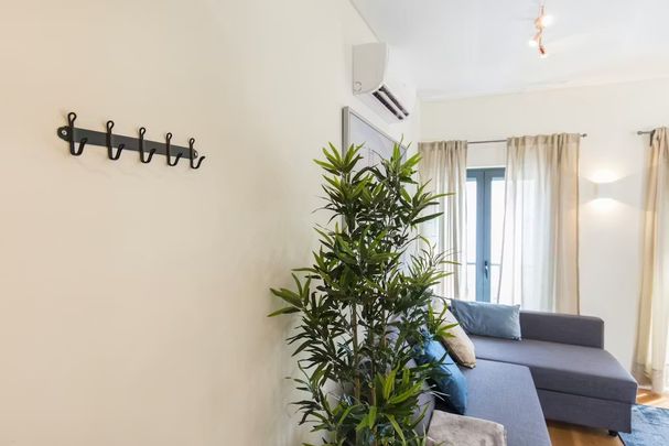 Beco dos Peixinhos, Lisbon, Lisbon 1170-296 - Photo 1