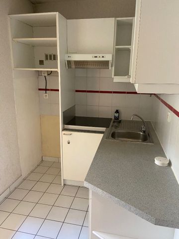 Location Appartement 1 pièce 33m² - Photo 2