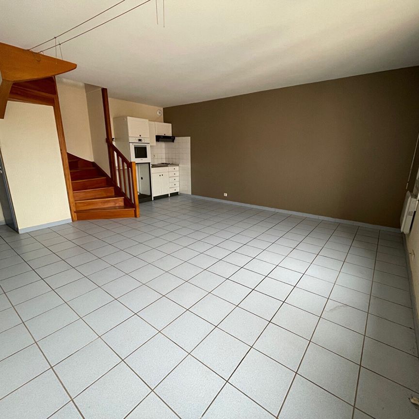 Location Appartement 3 pièces 56m² LA ROCHELLE 17000 - Photo 1