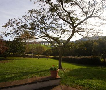 Maison à louer à Urrugne, avec piscine, tennis et vue montagnes. - Photo 4