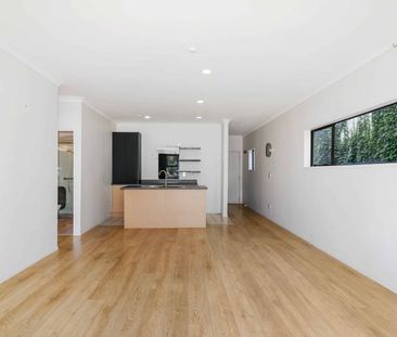 2 bedroom apartment in Morningside! - Photo 5