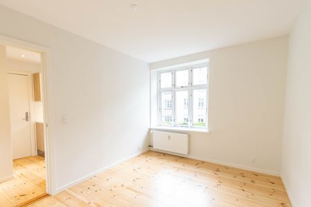 Central lejlighed med lys og liv i Aalborg - Photo 3