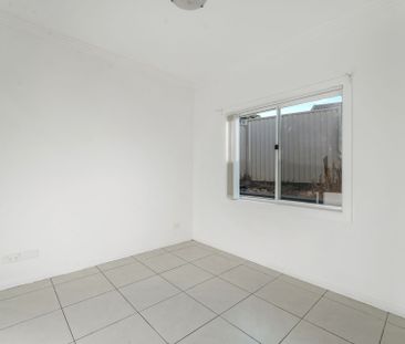 Stunning Home in Green Valley - Photo 5