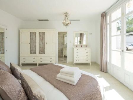 6 bedroom luxury Villa for rent in Marbella, Andalusia - Photo 5