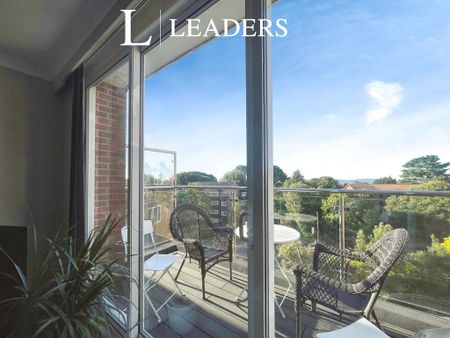 3 bedroom flat to rent - Photo 5