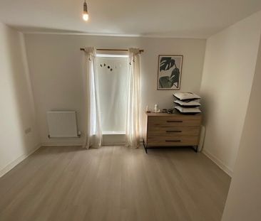 Rhodfa Crughywel, St. Mellons, CARDIFF - Photo 3