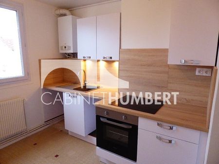 Location Appartement 3 pièces 73m² ST ETIENNE 42000 - Photo 4