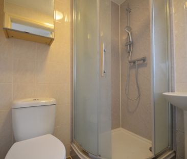 3 bedroom Property to rent - Photo 1