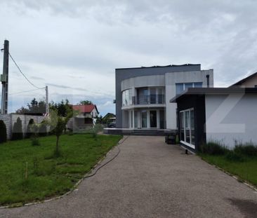 Casa de inchiriat, cu 7 camere, 390 mp, zona Sud - Fotografie 6