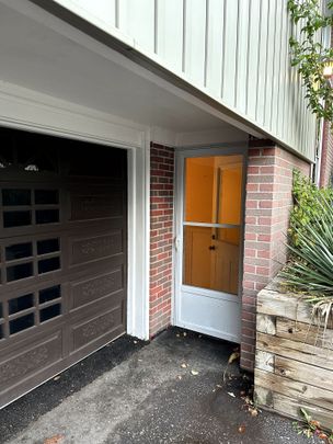 For Lease - 204 Mason Drive, Whitby, Ontario - Photo 1