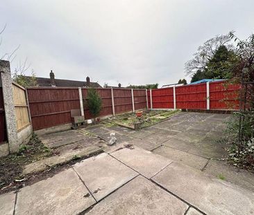 2 bedroom semi-detached bungalow to rent - Photo 5