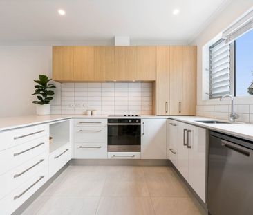 Glide through Life on Glidepath Road - Photo 2