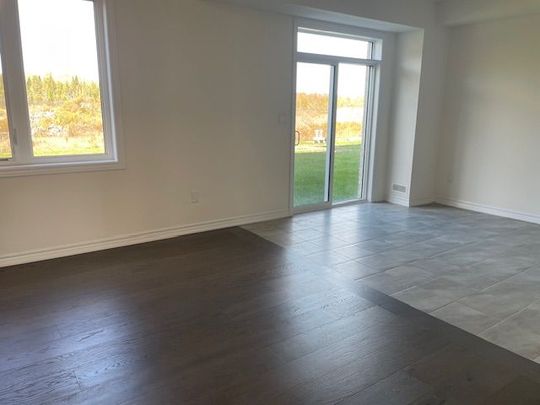 For Lease - 10 Hillcroft Way, Kawartha Lakes, Ontario - Photo 1