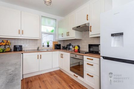 346a Beersbridge Road, Belfast, BT5 5DY - Photo 2