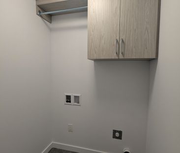 GRAND 5.5 NEUF DISPONIBLE DÈS DÉCEMBRE - Photo 2