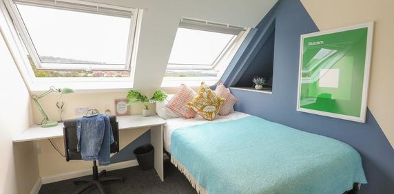 1 bedroom in a house share to rent - Photo 2