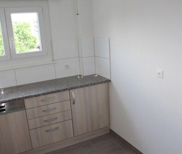 Rent a 4 rooms apartment in Zuchwil - Photo 5