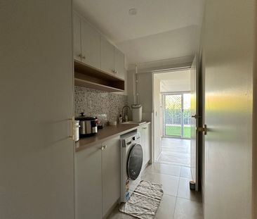 East Cannington - Photo 2