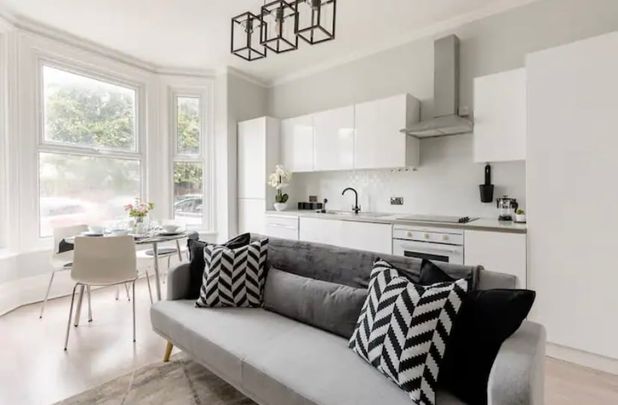 1 Bed Flat, West Hampstead, NW6 - Photo 1