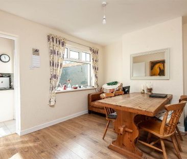 9 Ormiston Crescent, Ballyhackamore, Belfast, BT4 3JP - Photo 2